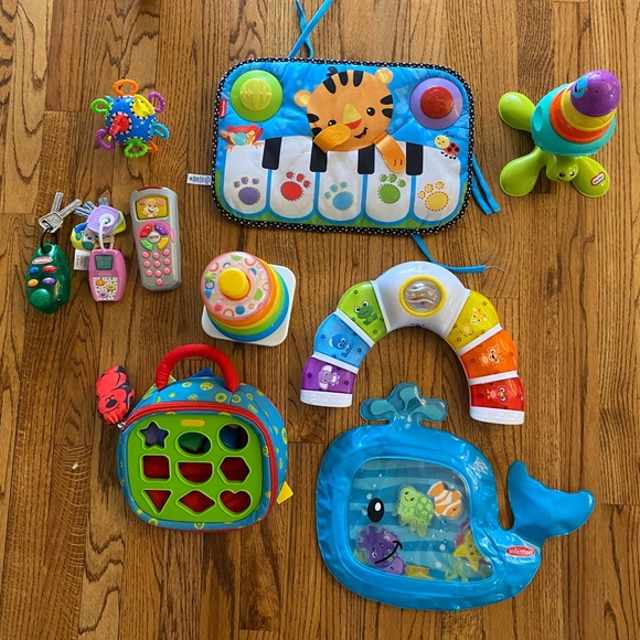 Baby toy lot - Picture 1 of 7